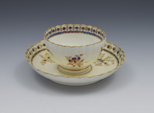 fig 2. Caughley Porcelain Fluted Tea Bowl & Saucer Dresden Flowers c.1785