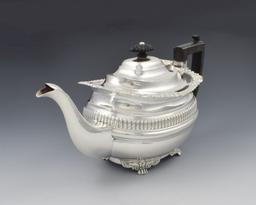 fig 1. Edwardian Silver Teapot Chester 1906 Nathan & Hayes