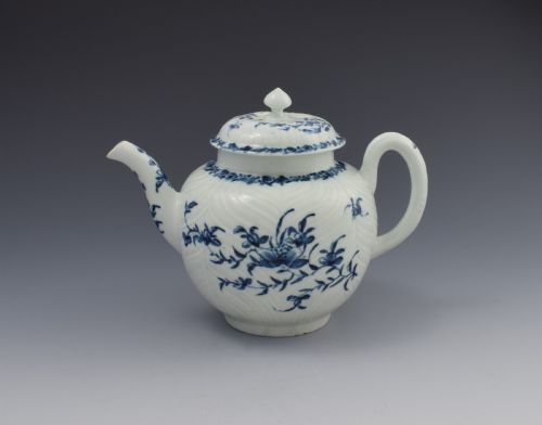 First Period Worcester Porcelain Feather Moulded Teapot