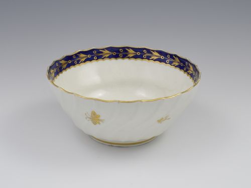 Flight Worcester Porcelain Large Spiral Fluted Bowl Gilded Fly Pattern
