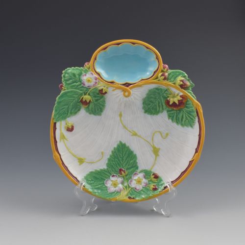 Minton Majolica Strawberry Server Dish White Ground 1872