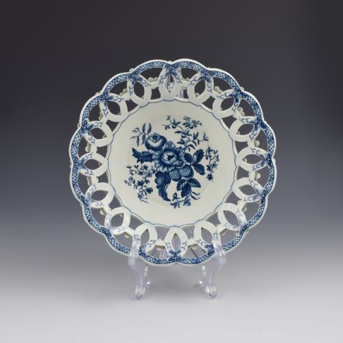 Large First Period Worcester Porcelain Pine Cone Pattern Basket C.1775