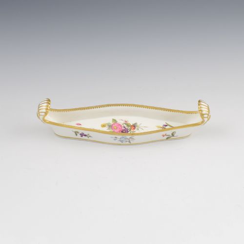 fig 1. Rare Chamberlain Worcester Porcelain Shell & Canoe Pen Tray c.1820