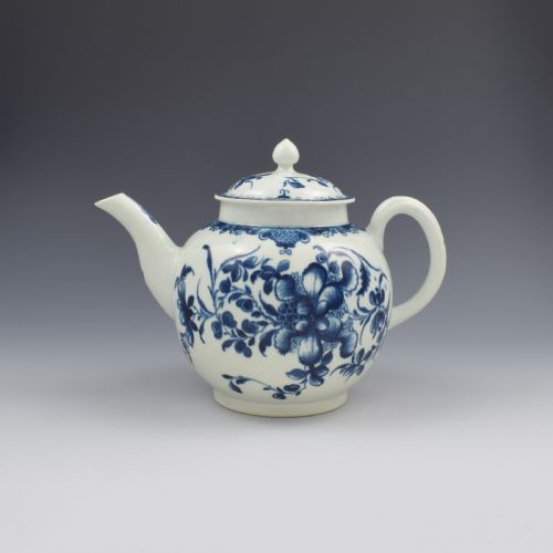 Large First Period Worcester Porcelain Mansfield Pattern Teapot C.1775