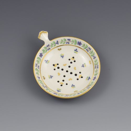 Rare Flight Period Worcester Porcelain Egg Drainer C.1790