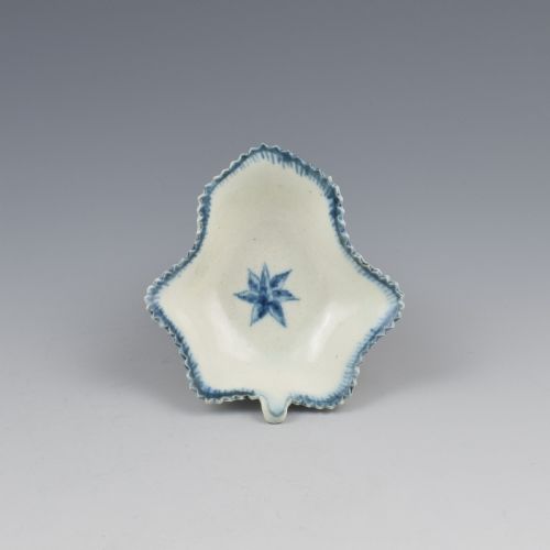 Rare Caughley Porcelain Pickle Leaf Dish Single Flowerhead Pattern