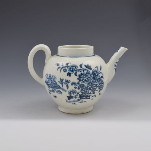 First Period Worcester Porcelain Fence Pattern Teapot C.1770