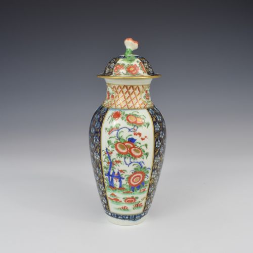 First Period Worcester Porcelain Kakiemon Vase & Cover Ex-zorensky