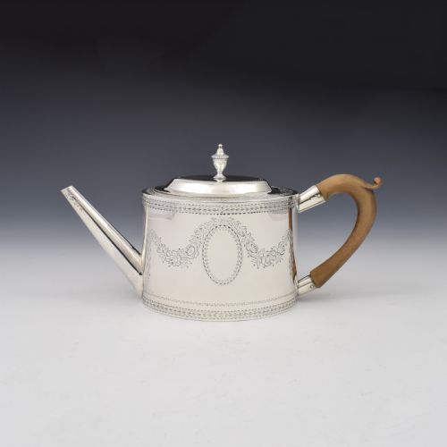 Fine Georgian Silver Oval Teapot 1783 John Kidder