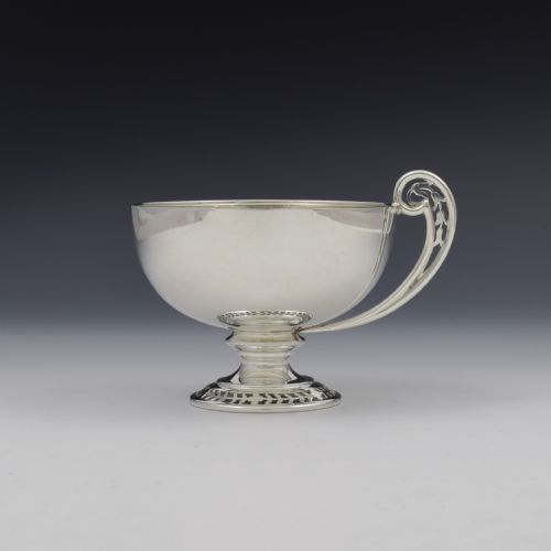 fig 1. Pretty Art Deco Silver Pedestal Christening Cup / Mug Chester 1928
