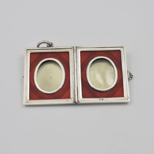 fig 1. Fine Victorian Silver & Enamel Travelling / Pocket Double Photograph Frame