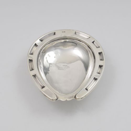 fig 1. Victorian Novelty Silver Horseshoe Trinket Dish / Desk Tidy 1887