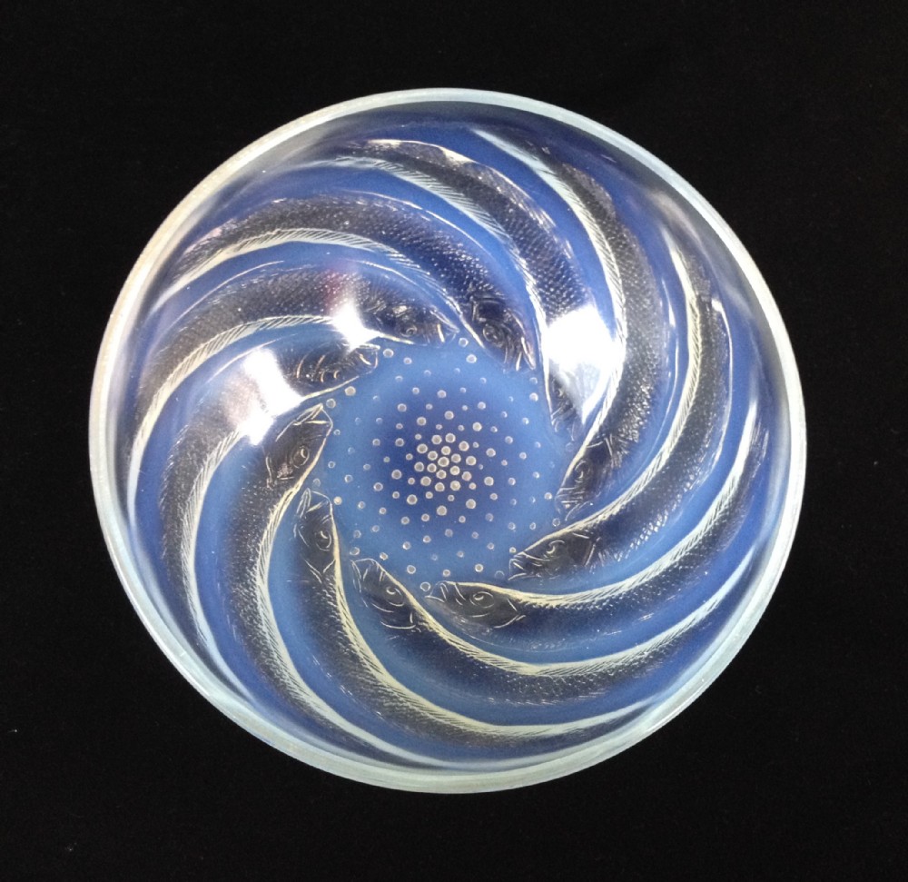 Art Deco Rene Lalique Opalescent Bowl Coupe Poissons Fish Pattern French Glass