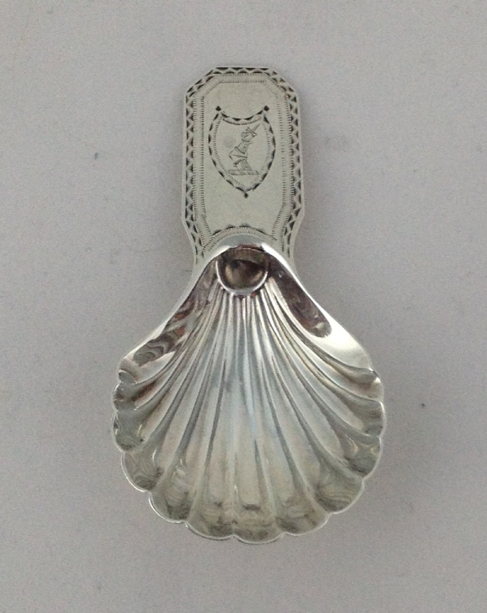 Sweet George III Silver Scallop Shell Caddy Spoon 1790 George Smith III & William Fearn Georgian