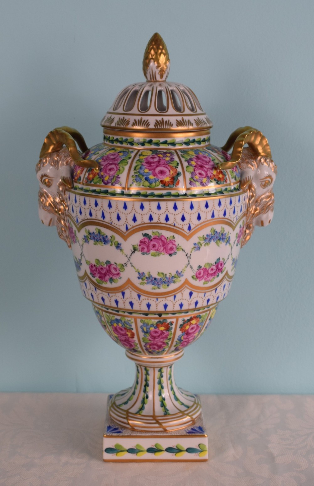 Stunning Large Carl Thieme Dresden Pot Pourri Vase Ram's Head Handles c. 1903 Urn Porcelain