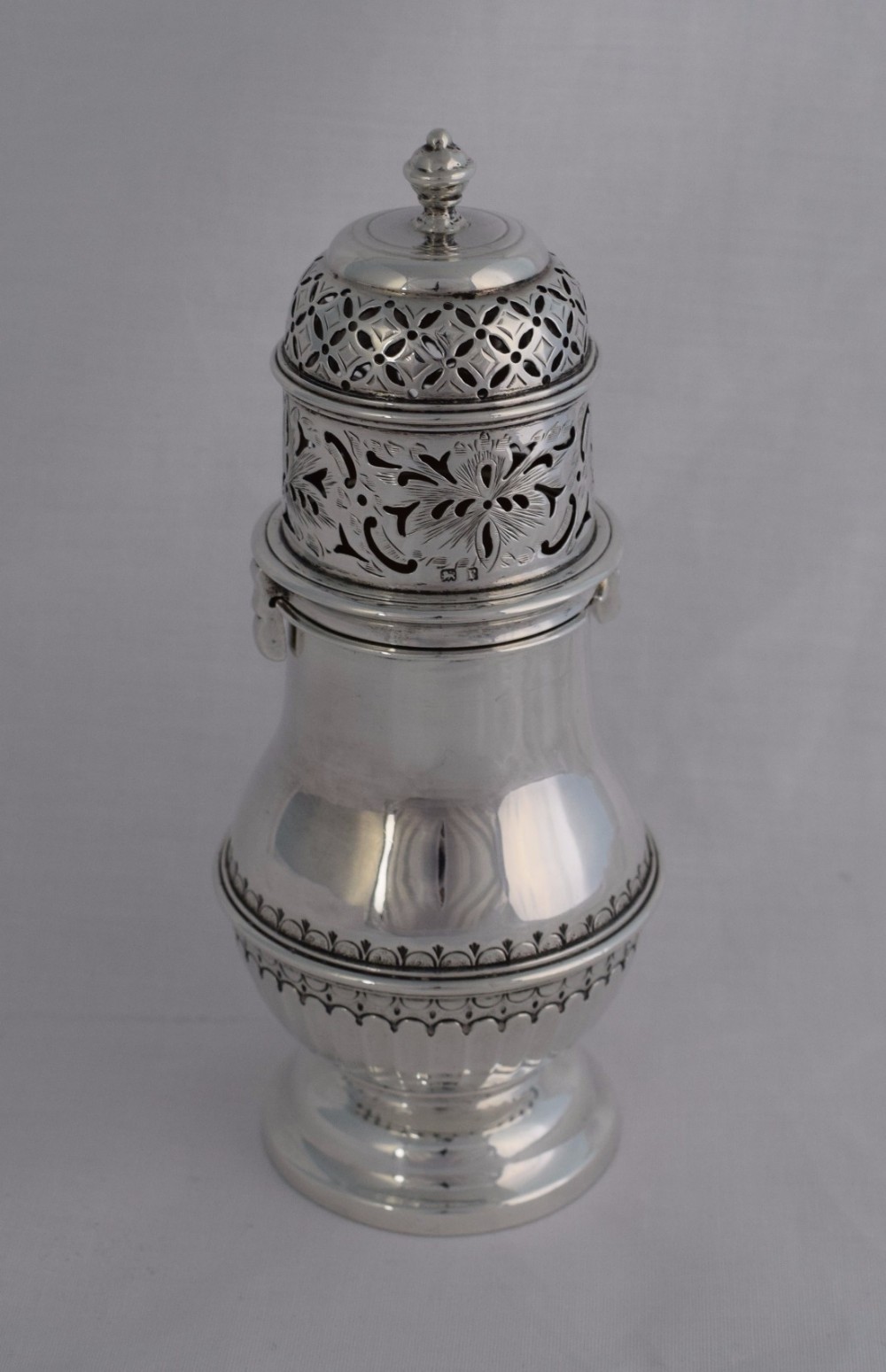 Stunning Silver Sugar Caster Nathan & Hayes Bayonet Twist Lid Chester 1916 Georgian Style  