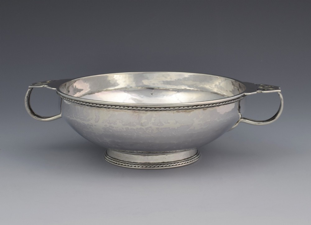 Pretty Arts & Crafts Silver Quaich Porringer John Sidney Reeve 1914 George V Guild Handicraft Antique