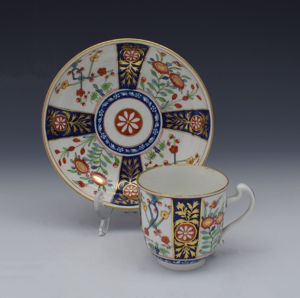Flight Period Worcester Waisted Cup & Saucer Queen's Pattern