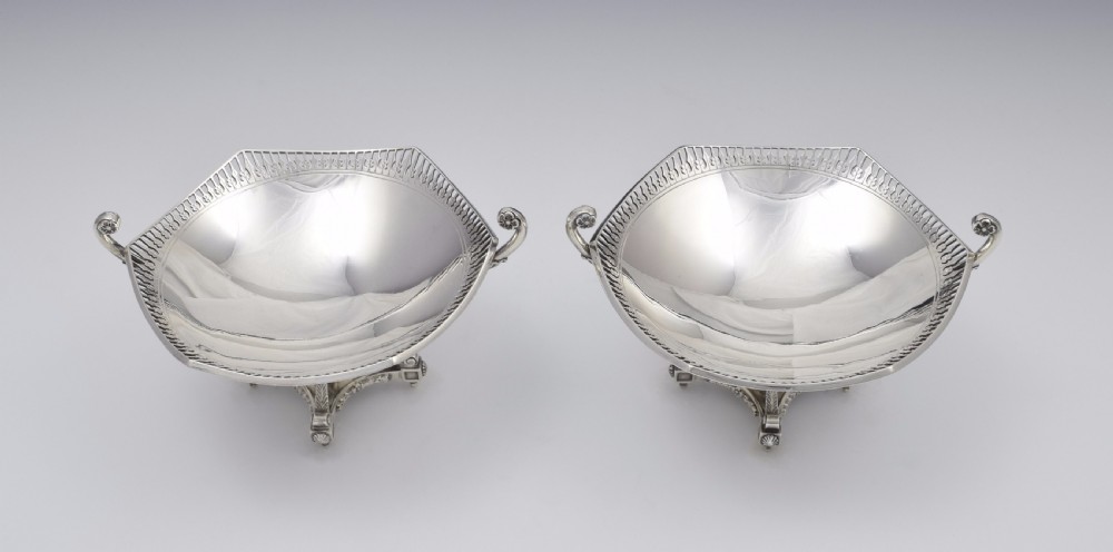 Fine Ornate Pair George V Silver Sweetmeat Dishes D&M Davis View III