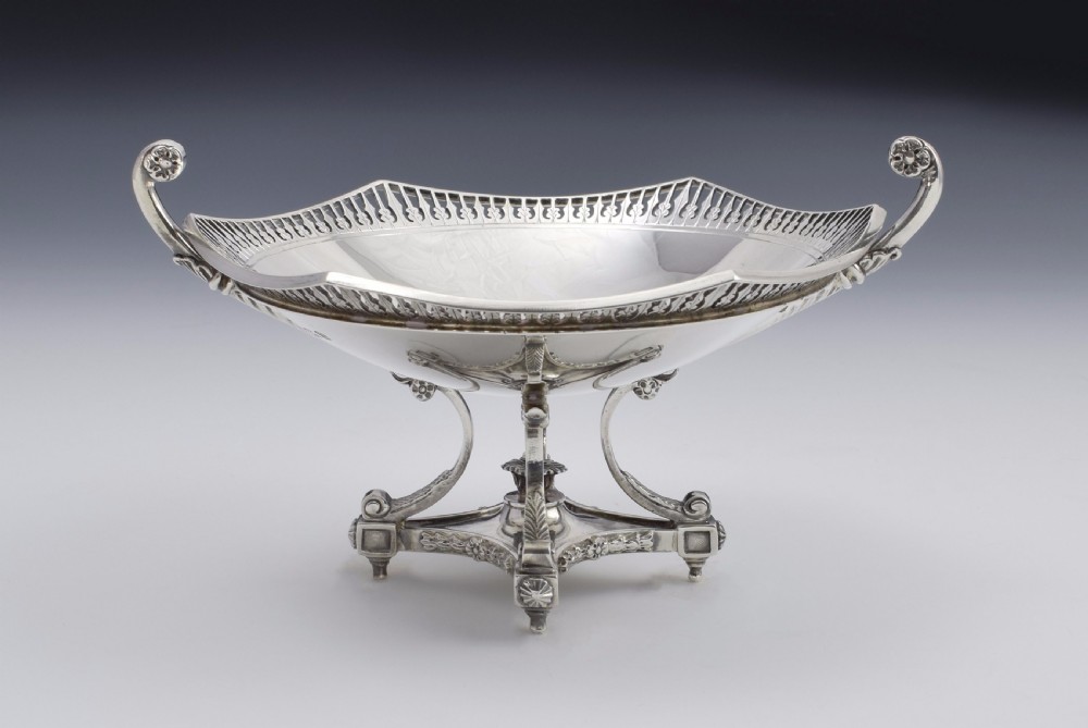 Fine Ornate Pair George V Silver Sweetmeat Dishes D&M Davis View VII