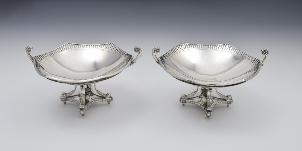 Fine Ornate Pair George V Silver Sweetmeat Dishes D&M Davis
