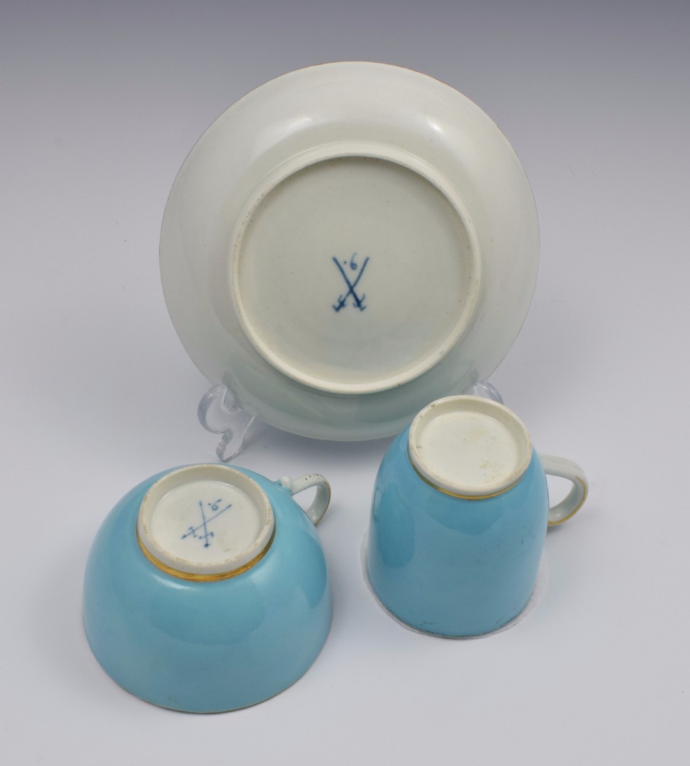First Period Worcester Giles Decorated Celeste Bleu Cup & Saucer Trio View IX