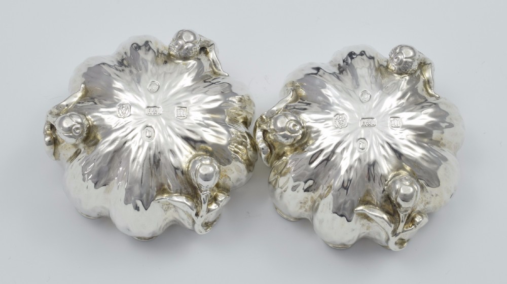 Set Of 4 Naturalistic Scottish Silver Bark & Flower Bud Table Salts View X