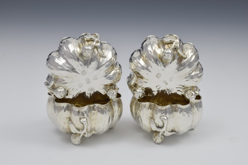 Set Of 4 Naturalistic Scottish Silver Bark & Flower Bud Table Salts View XIII