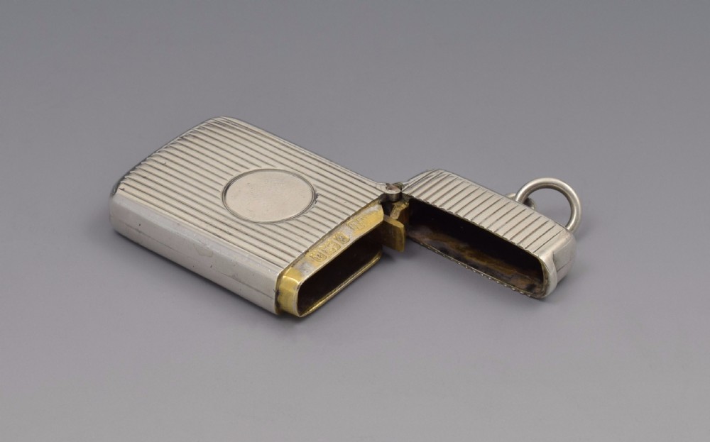 Stylish Engine Turned Ladies Silver Vesta Case George Unite 1900 View VIII