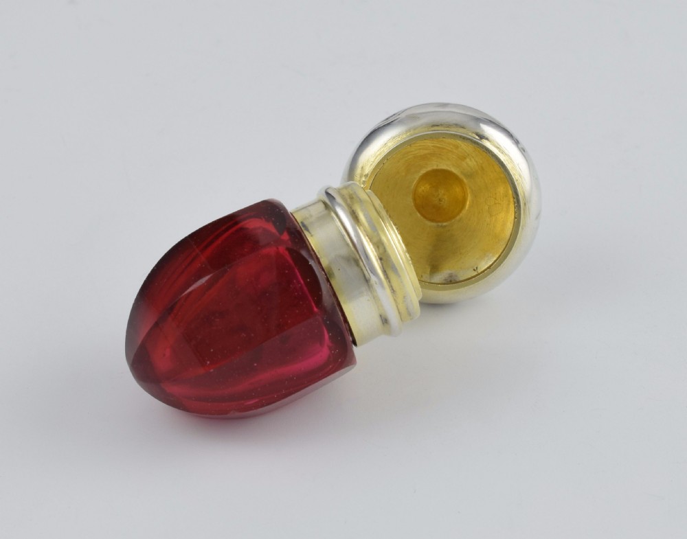 Small Victorian Ruby Glass & Silver Vinaigrette In Velvet Case View VIII