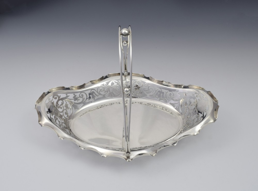 George V Silver Table Bread Basket Alexander Clark & Co. Sheffield 1920 View II