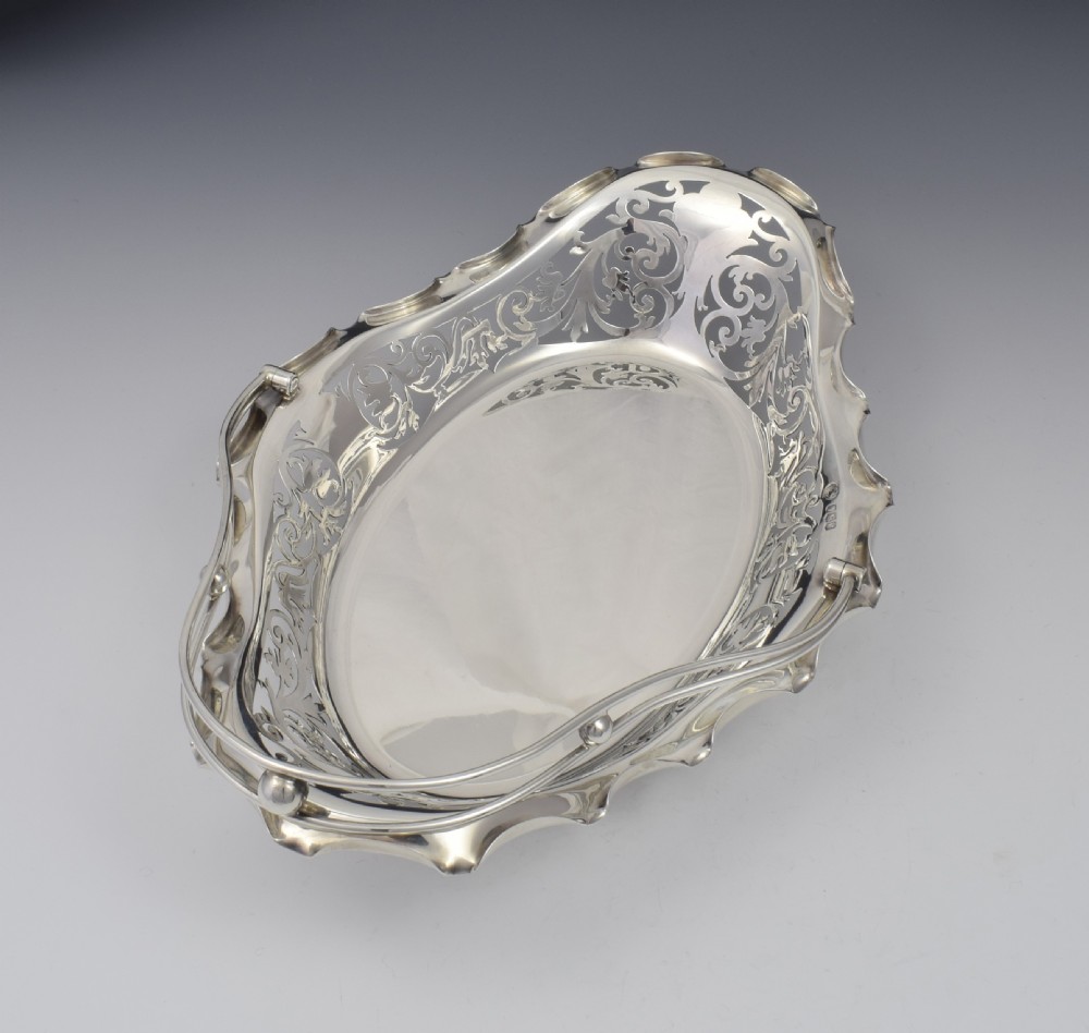 George V Silver Table Bread Basket Alexander Clark & Co. Sheffield 1920 View IX