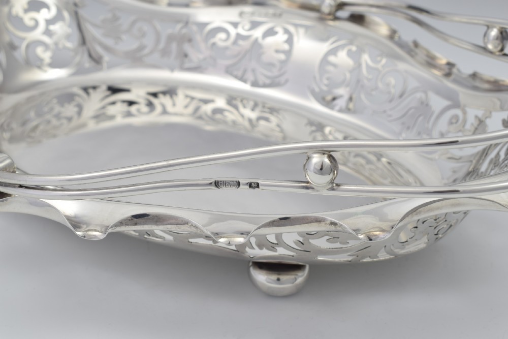George V Silver Table Bread Basket Alexander Clark & Co. Sheffield 1920 View XII