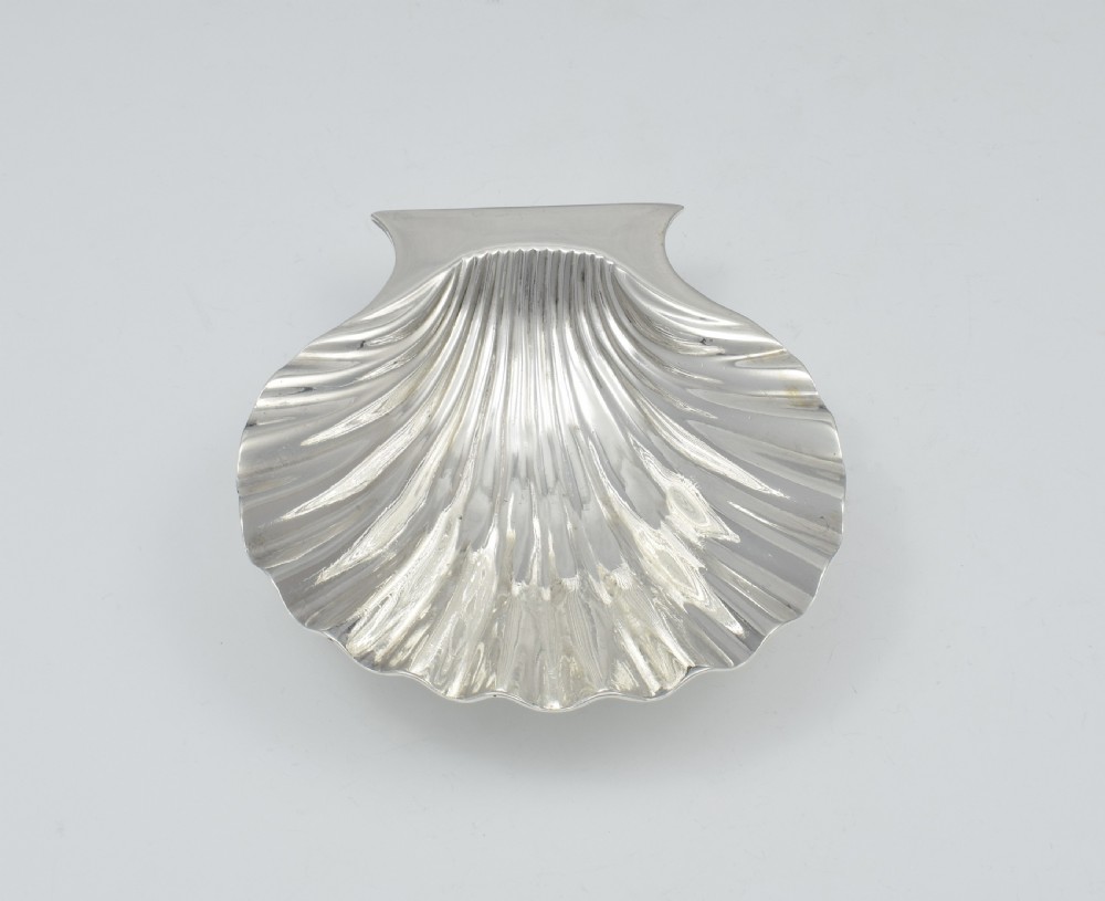 Unusual George II Silver Scallop Shell Butter Dish Peter Archambo I View VI
