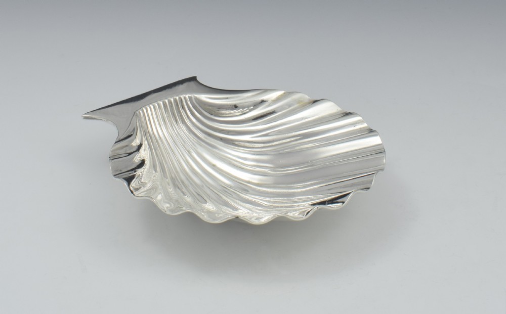 Unusual George II Silver Scallop Shell Butter Dish Peter Archambo I View XV