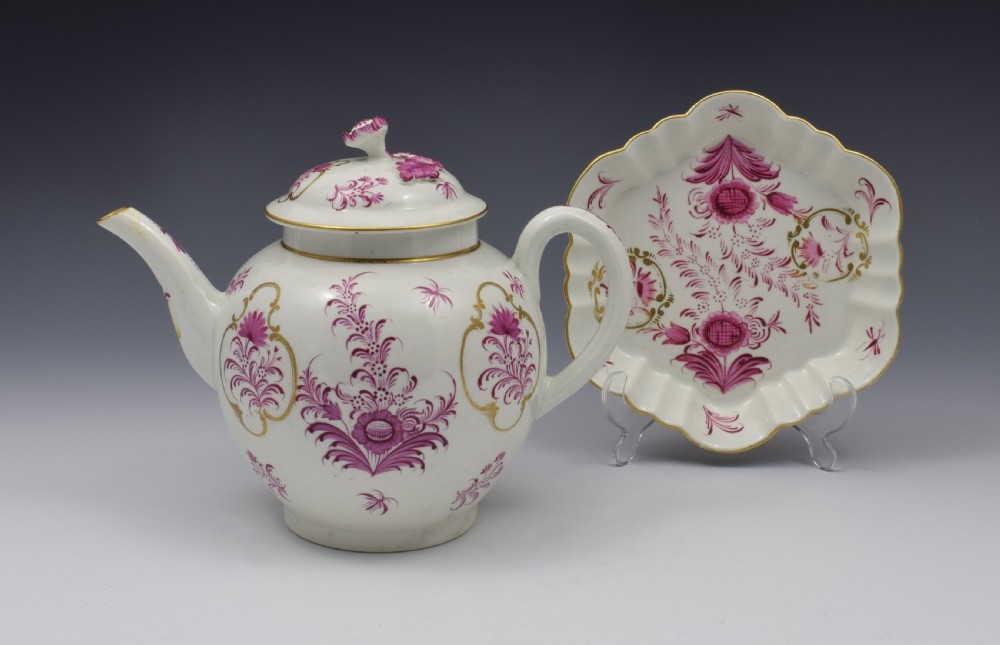 First Period Worcester Meissen style Puce Teapot & Stand
