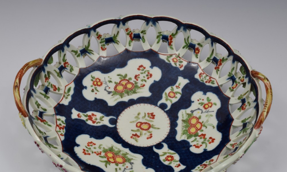 First Period Worcester Porcelain Large Scale Blue Basket c.1770 View X