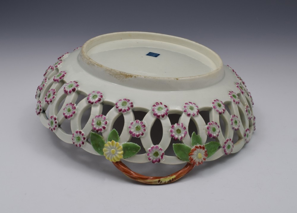 First Period Worcester Porcelain Large Scale Blue Basket c.1770 View XII