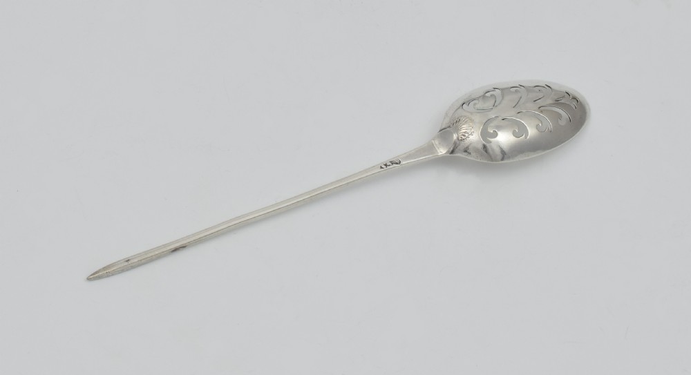 George II Shell Back Silver Mote Spoon c.1730 View VI