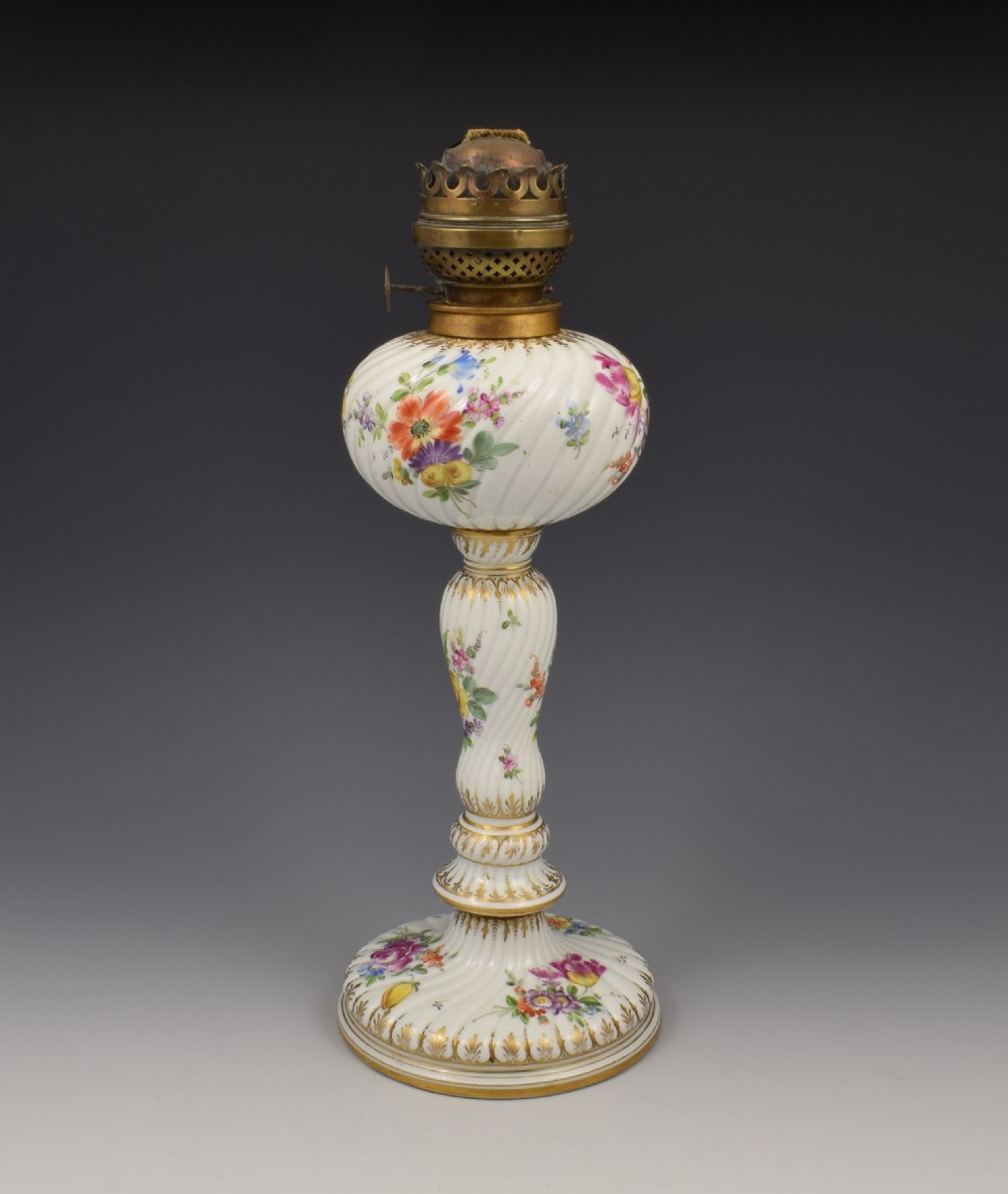 19thC Large Dresden Carl Thieme Porcelain Oil Lamp Potschappel