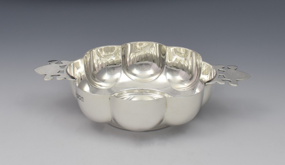 Large Edwardian Lobed Silver Quaich R. & S. Garrard & Co. View II