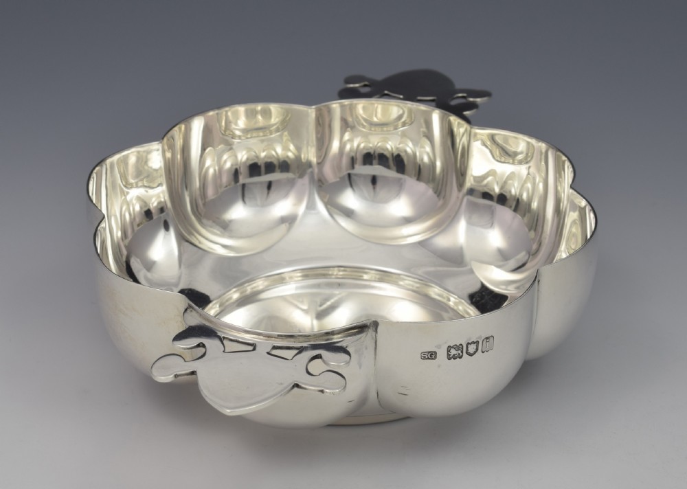 Large Edwardian Lobed Silver Quaich R. & S. Garrard & Co. View XII