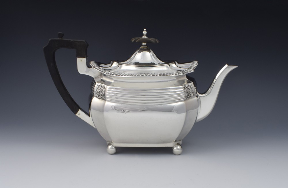 Edwardian Silver Art Nouveau Teapot Walker & Hall Teapot Sheffield 1908  View VIII