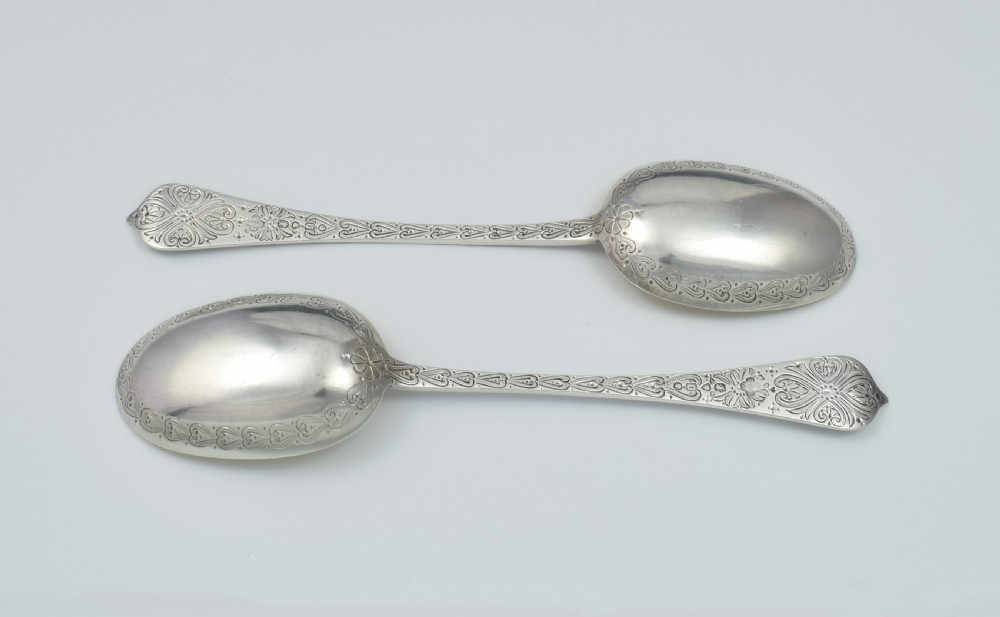 Fine Set 6 Victorian Parcel Gilt Aesthetic Style Silver Dessert Spoons View VII
