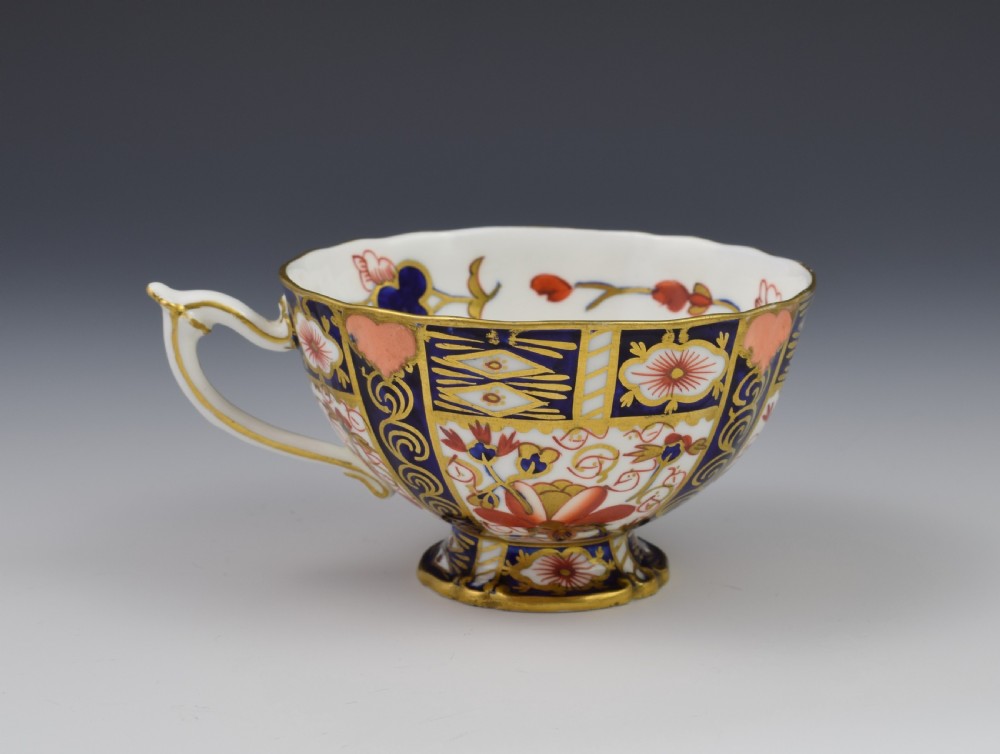 Royal Crown Derby Imari Tea Cup & Saucer Pattern 6947 View IV