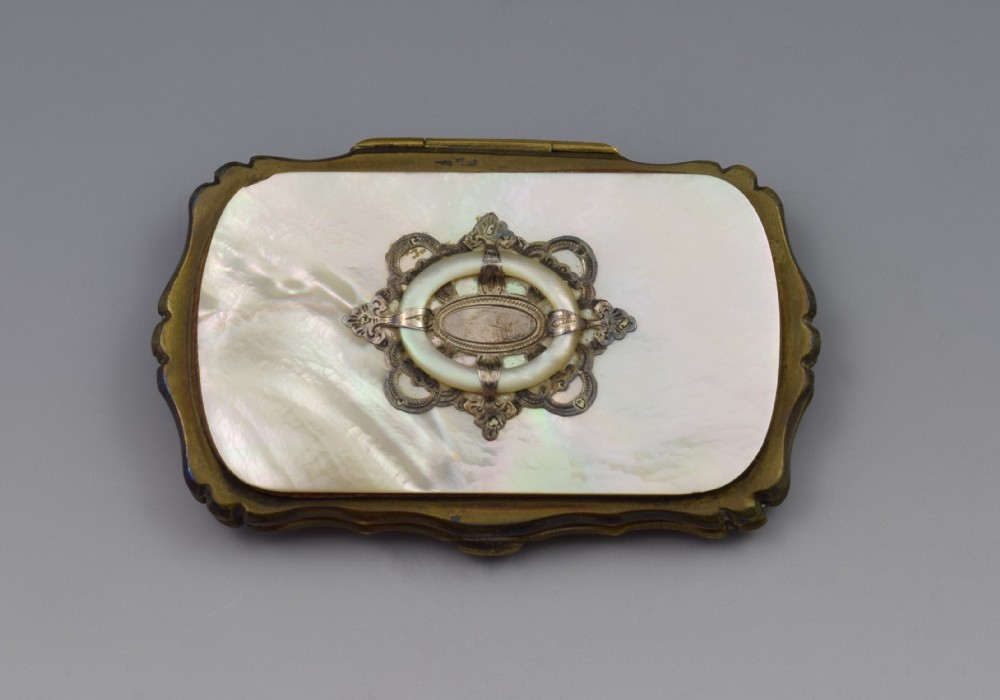 19thC French Mother of Pearl Coin Purse