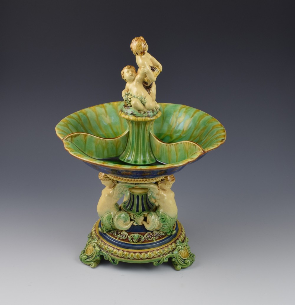 Victorian Minton Majolica Centrepiece Sweetmeat Nut Server