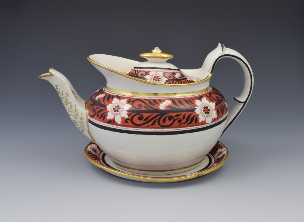 Regency Miles Mason Low Oval Porcelain Teapot & Stand, c.1810 View II