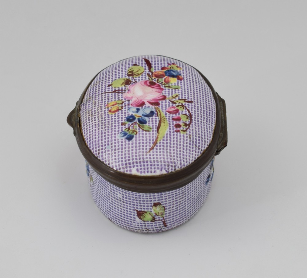 18thC Staffordshire Bilston Enamel Gingham Ground Patch Box View IV