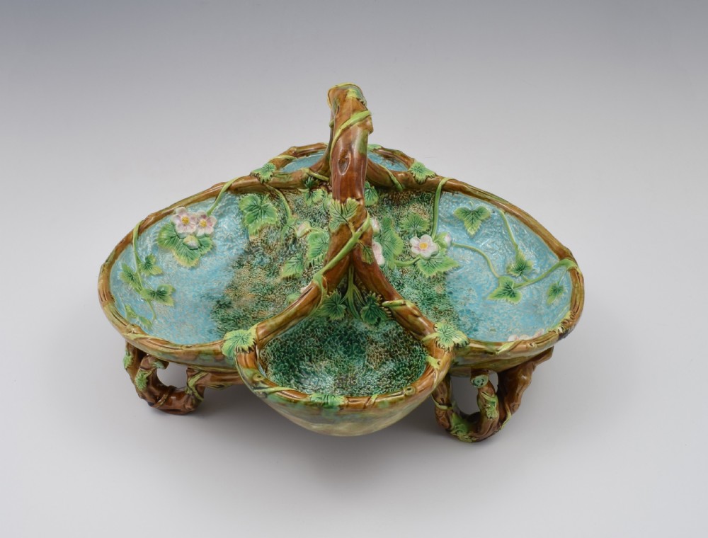 Victorian George Jones Large Majolica Strawberry Server Basket View III